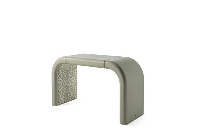 Iman - Image 1